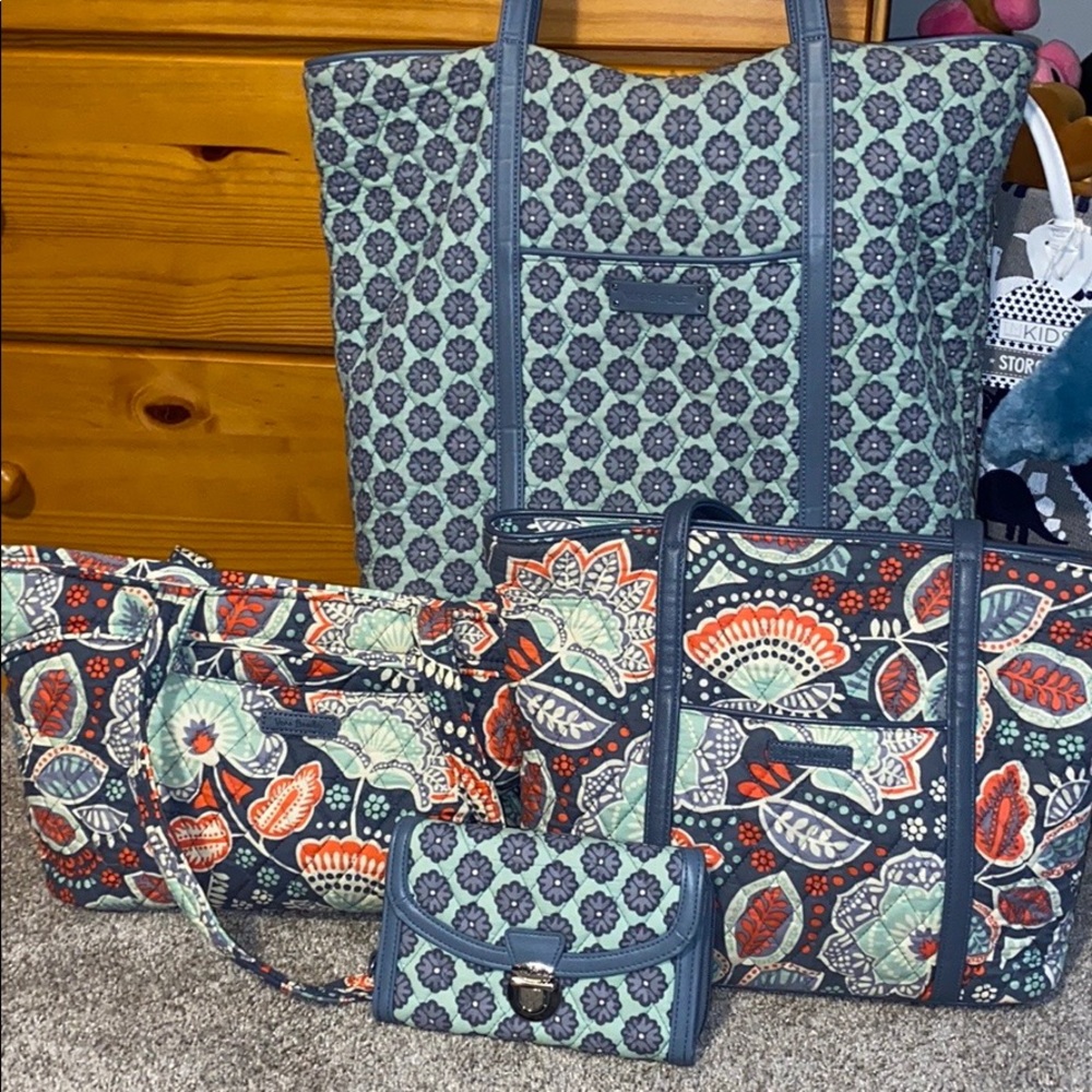 Vera Bradley set